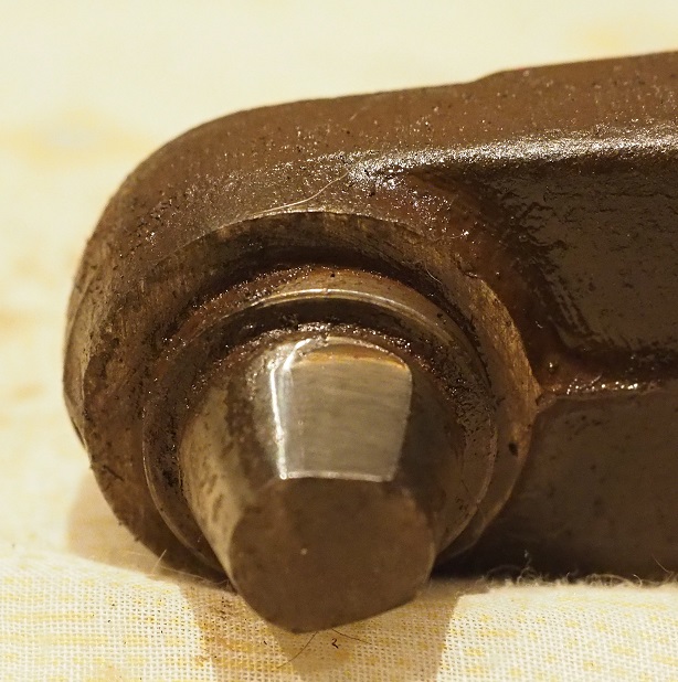 Case International B414 Rocker Shaft Pin Wear
